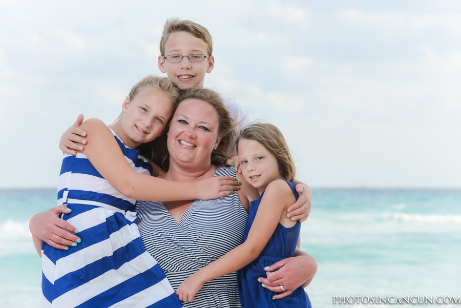 The Royal Caribbean Cancun Mexico Family Photographer