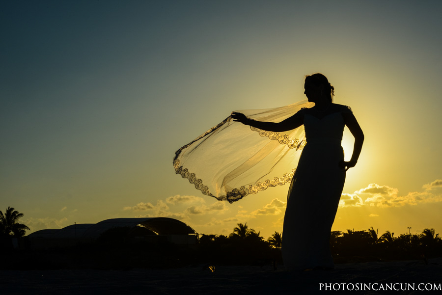 Re Do your Wedding Photos in Cancun Mexico