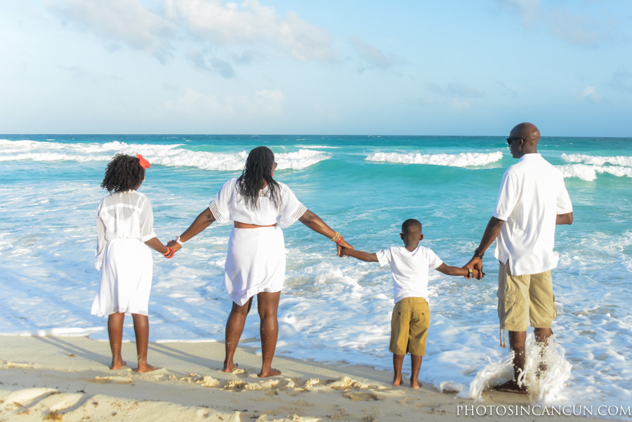 Cancun Crown Paradise Club Family Beach Photographers