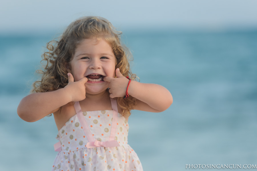 Adorable Family Photos in Playa Del Carmen